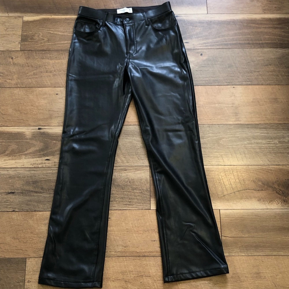 The 90’s boot low rise vegan leather pant - Size 8